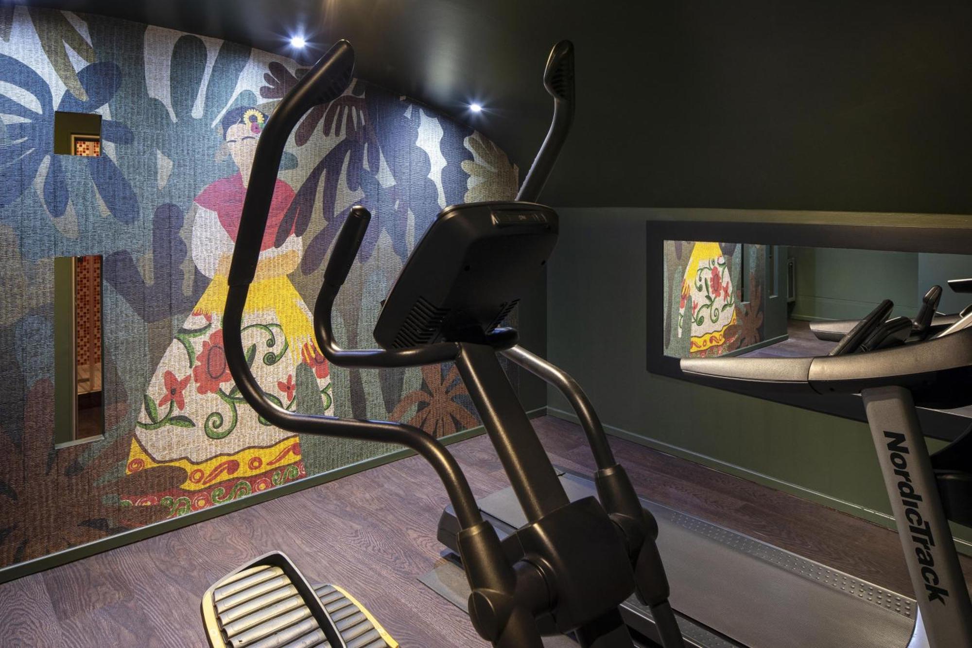 Elysées Régencia Hotel 4*